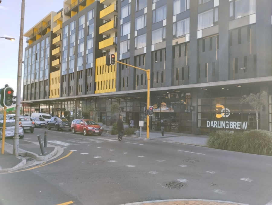 To Let 1 Bedroom Property for Rent in Woodstock Western Cape